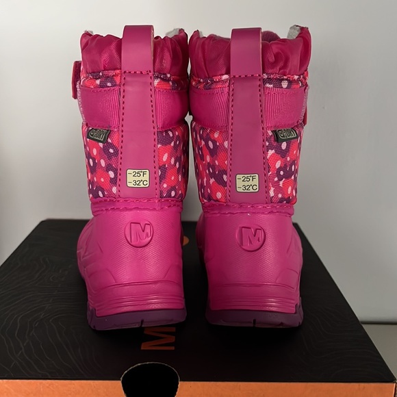 NIB Merrell Snow Quest boots - Picture 3 of 4